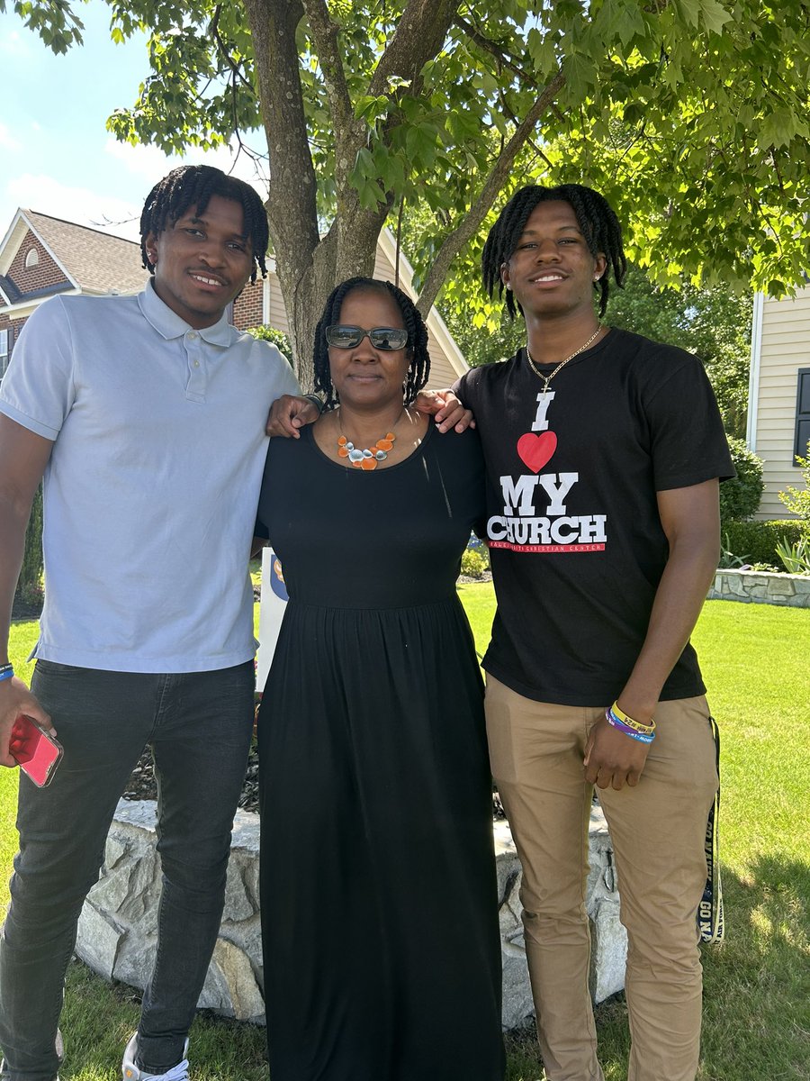 Steve and Demetris tweet media