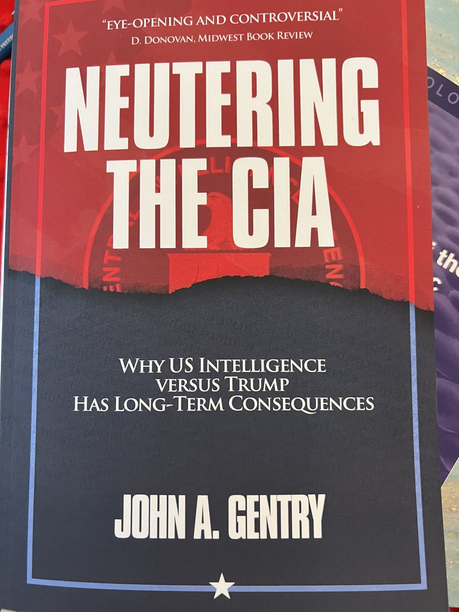 I have a serious problem (I need a new bookshelf and wall space to house it 😆) & I need a speed reading class to surmount it… but @gentry_johna is coming on my podcast & I can’t wait to discuss this book!! 📕 😍 Fascinating & terrifying simultaneously!