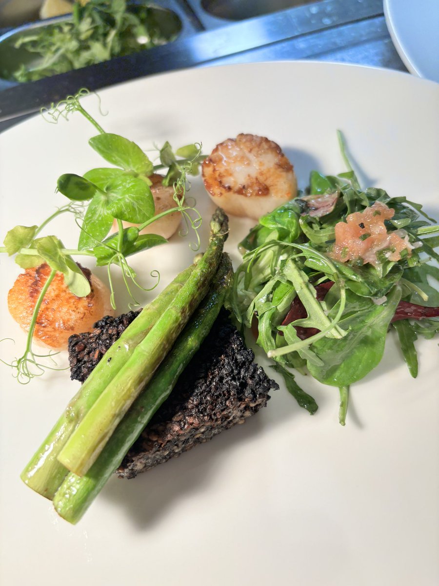 Lovely little new starter this evening scallops and clonakilty black pudding