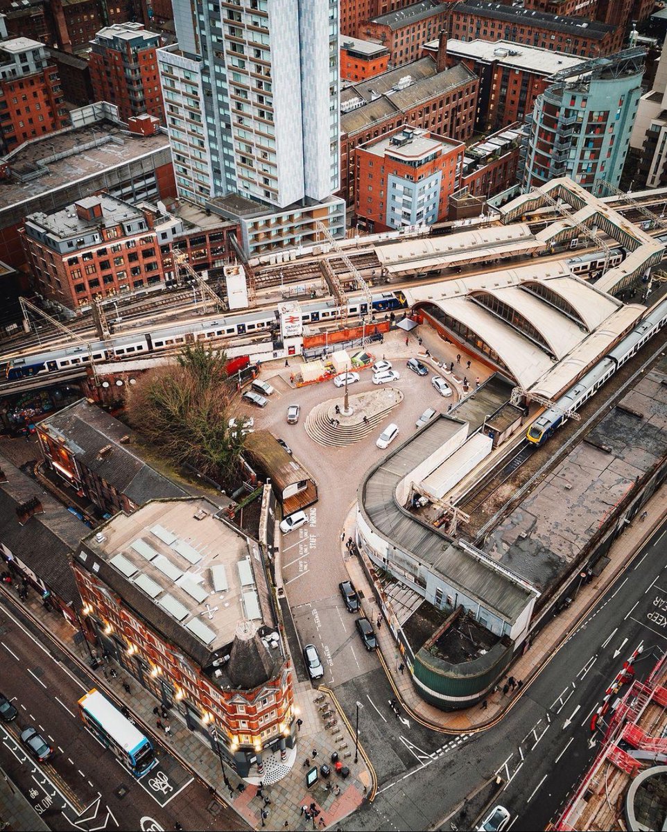 Oxford Road Station from above 📸 | @manc_wanderer