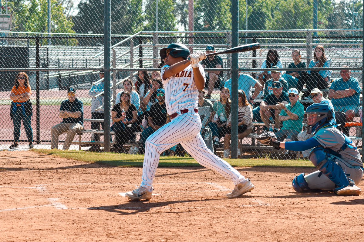 ArcadiaUnified's tweet image. Moving on! Arcadia High’s Boys Varsity Baseball Team clinched its spot in the CIF Southern Section Division 2 Semifinals after a thrilling 2-1 victory over Westlake High! Best of luck to the team as it takes on Hart High School on Tuesday, May 14. #ApacheStrong

Full Photo Album…