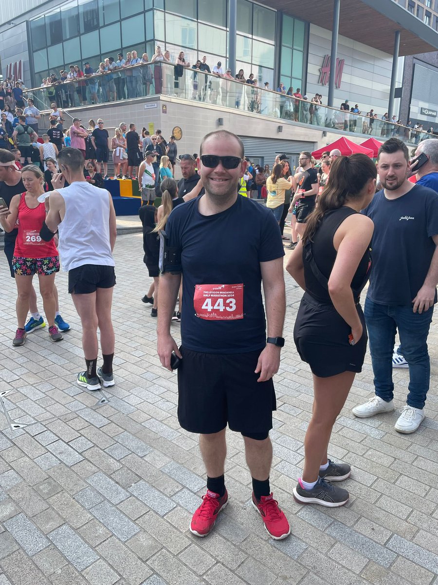 samfcasella's tweet photo. So proud to have finished my first half marathon today! It’s been a long time coming but the support was incredible and really happy with my time! Thank you so much to everyone who was out supporting! 👍😁🏃🏻‍♂️‍➡️ 2:01:46 https://t.co/pii24sIYND