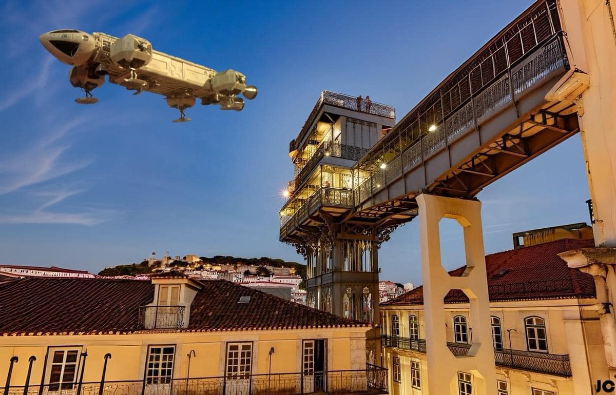 Lisbon never disappoints… 😁😉 #space1999 #cosmos1999 #spazio1999 #lisbon #portugal #eagle #eagletransporter #fanderson #gerryanderson #birdwatching