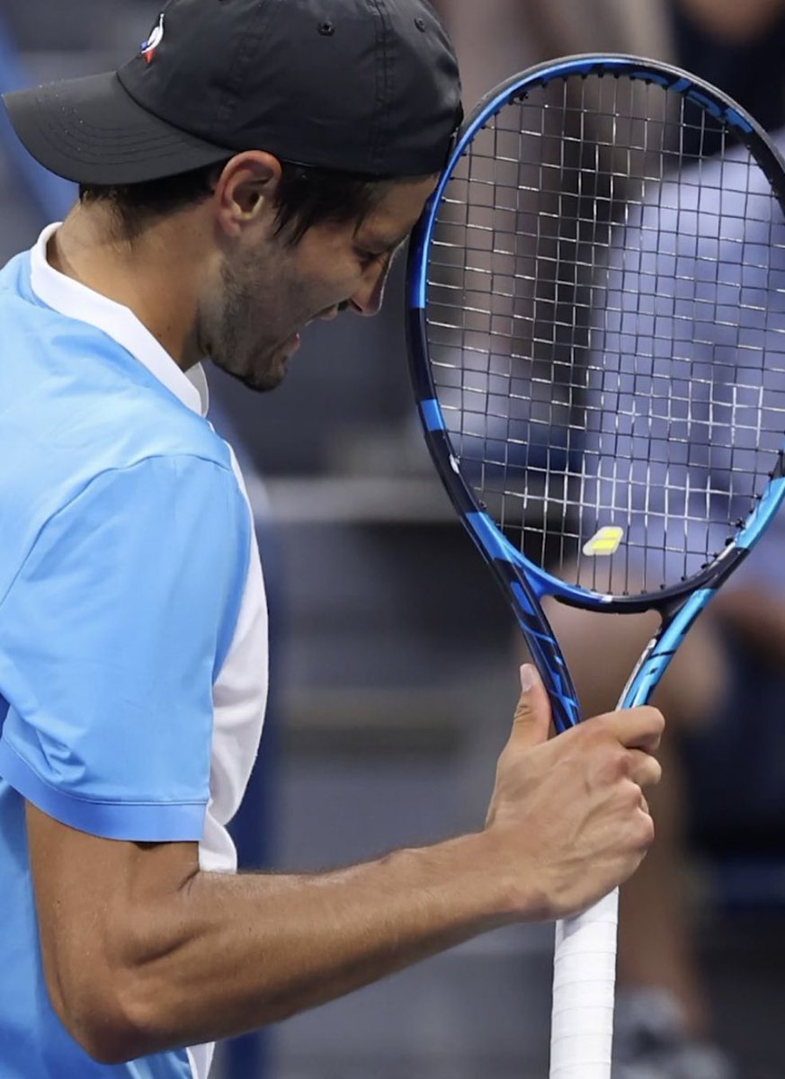 MAIS OUI TITOUAN DROGUET 🇫🇷 Premier challenger, en Italie à 22 ans ! Tête de série 1, il était favori, statut confirmé ! Trop content pour lui, ça faisait un moment qu’il était pas loin ! Top, il sera 128 au prochain classement ! BRAVOOO !