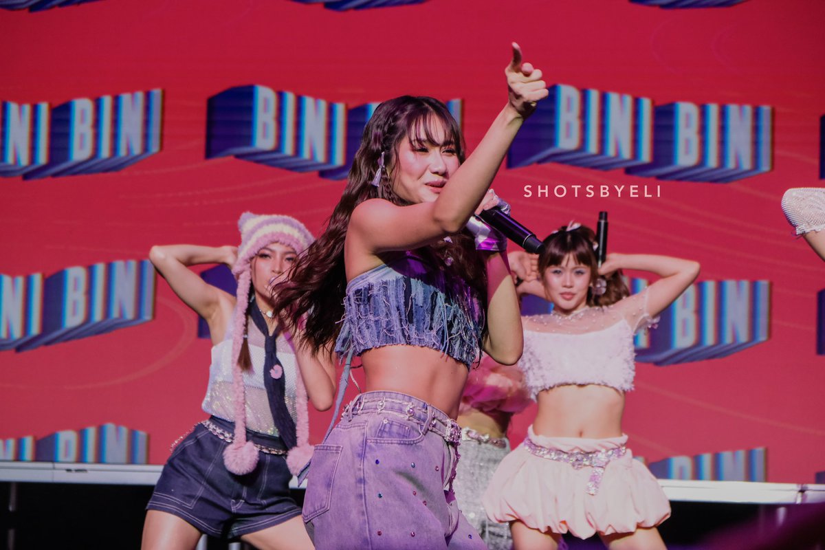 shotsbyeli_'s tweet image. ♥️😍

#BINI @BINI_ph #CreatorWeek #MusicMattersLive #MusicMattersLive2024 #BINIinSingapore #BINIxMusicMattersLive