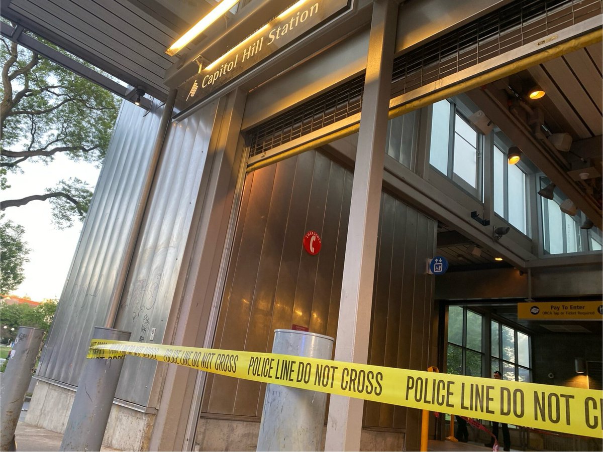 Deadly stabbing at Capitol Hill Station Saturday night. Very little information at this point but station is back open after being closed during long investigation capitolhillseattle.com/2024/05/one-to…