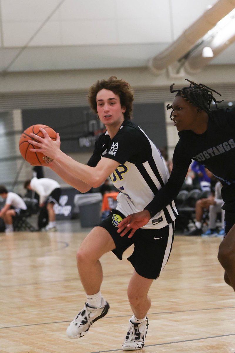 16u HGSL goes 3-0 on the weekend with a win over Team Attack. 6’6 W JP Skoric (@DBFastBreakClub) finishes a strong weekend with a 17 point (4-5 3FG) performance. 6’3 W Isaac Shrager (Old Tapan) chipped in w 13pts (3 treys) @JP_SKORIC @IsaacShrager