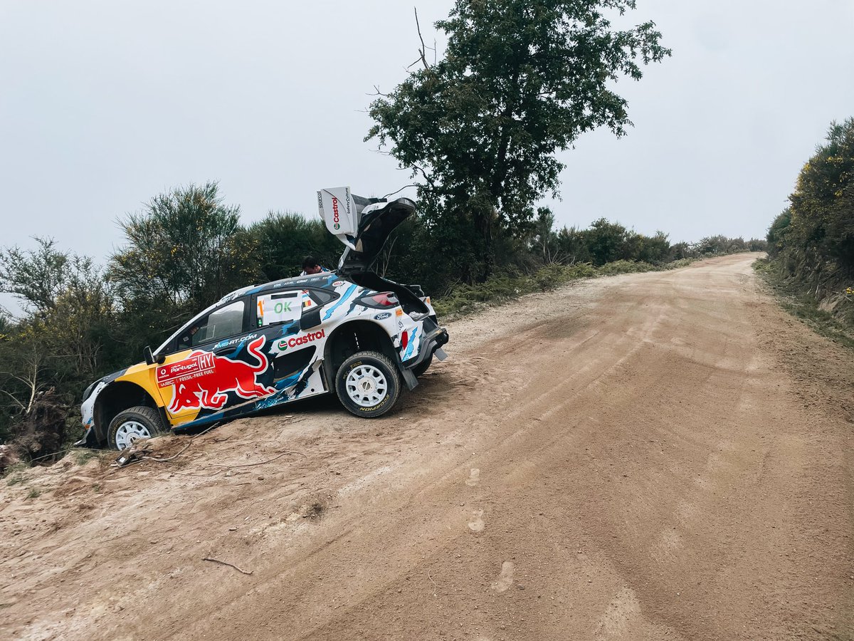 Sucked into a cut and spun, like Katsuta and Evans yesterday in stage Montim.
Not a scratch on the car, we managed to get it out of the ditch and are already driving back to service by now. We still learned plenty this weekend and our pace was improving.