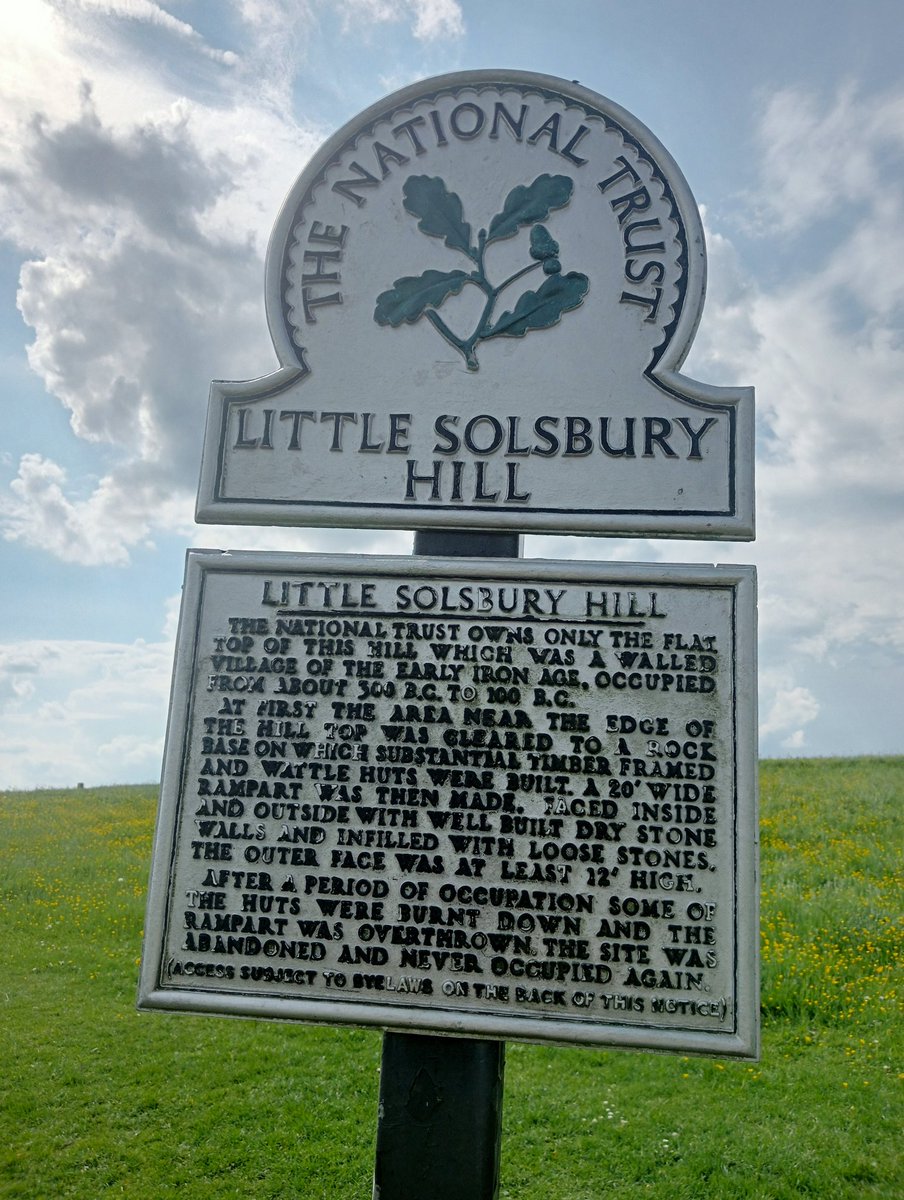 worksovart's tweet image. I didn&apos;t realise how close Solsbury Hill is to where I live. I decided to visit it this afternoon. Very steep, with wonderful views of Bath. I might write a song about the place, but I can&apos;t think of what to call it.
#Solsburyhill 
#PeterGabriel 
#Genesis