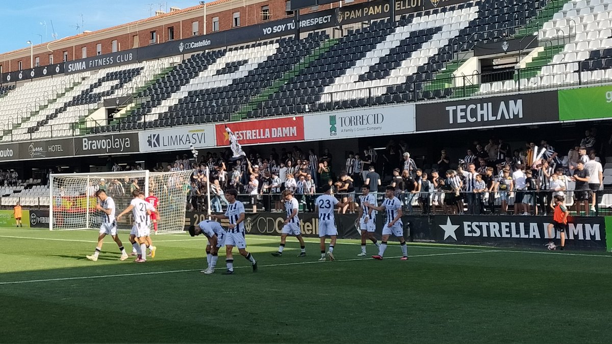 16' (1-0) ¡GOOOOOOOOOOL DEL @cdcastellon 𝐁! ¡HUGO GOÑI!

#CastellónOntinyent
#PPO👂🏻