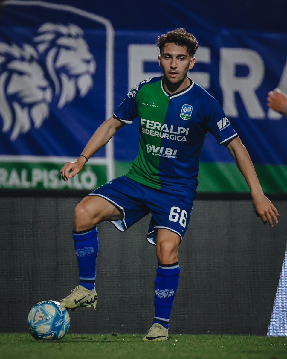 unionbrescia's tweet photo. ๐๐
#NonSiScordaMai
#LeonidelGarda
#CapaciDi https://t.co/0xn0ZQyvdG