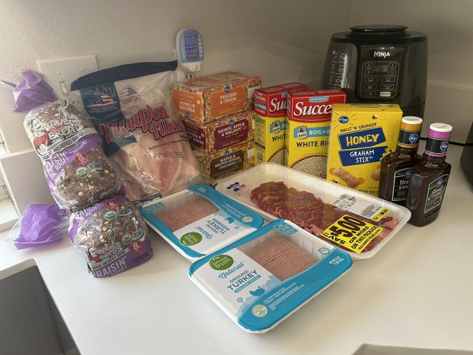 These are my groceries for this past week&hellip;..and I live alone 😂. This bulk period is nuts but def getting<a href="/tag/backday"class="tags"><span>#backday</span></a>