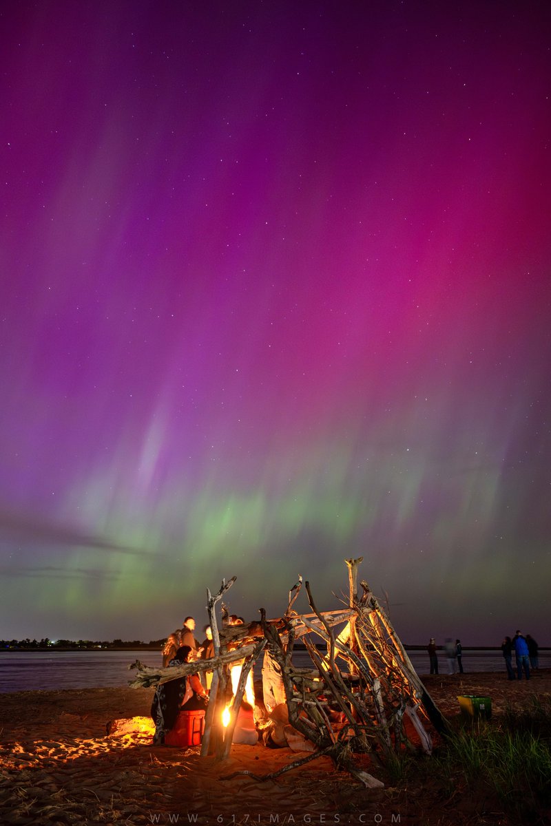 Still amazed with nature's breathtaking masterpiece: the Northern Lights dancing over Plum Island, Newburyport MA! 🌌 Mesmerizing swirls of color painting the night sky. A reminder of the beauty and wonder that surrounds us! #nbpt #mawx #newburyport #northernlights