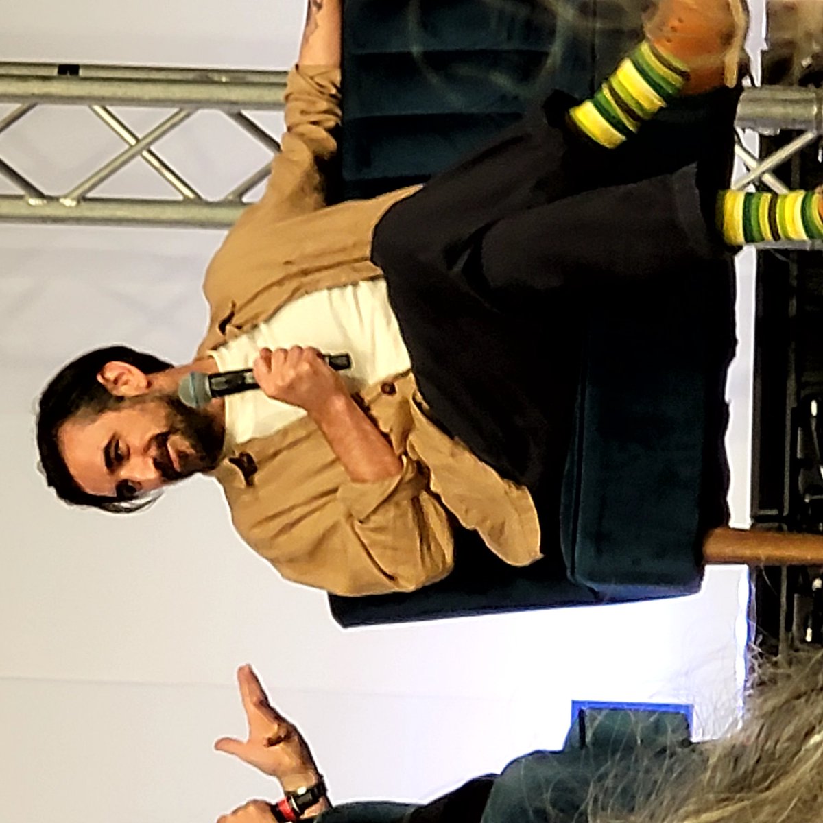 kellatron55's tweet photo. Ferdie and his lovely stripey socks #FerdinandKingsley #BasingstokeComicCom https://t.co/se8TV5Z7aF