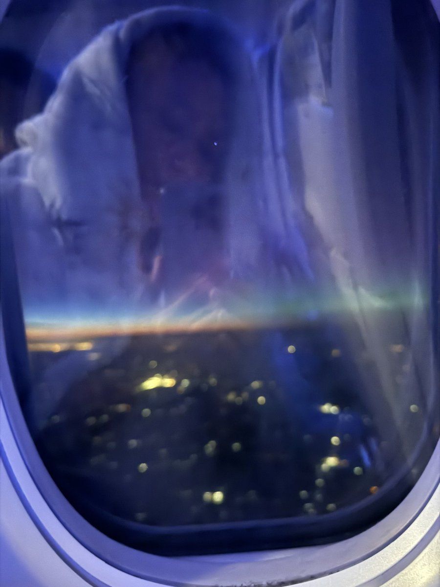 iiFlyTravelTour's tweet image. Southwest this ride back home was very special THANK YOU ❤️💛
.
.
.

@southwestair #southwestairlines #northernlights #swapic