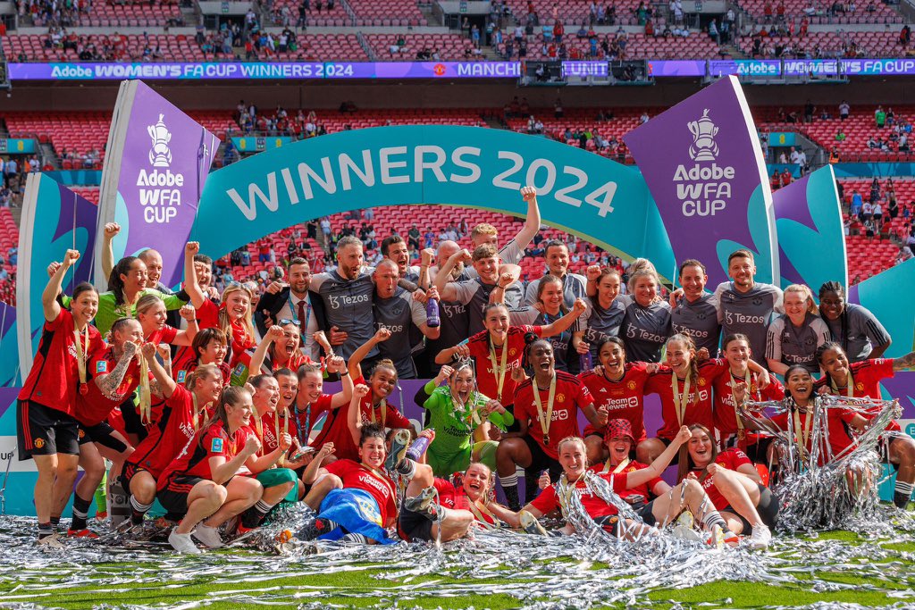 Your 2023/24 FA Cup Winners 🏆 📸| @MittensMoments