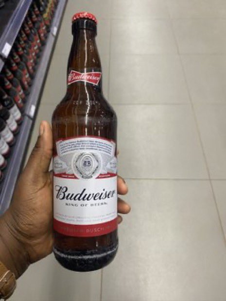 I still believe Man U will perform better in the second half. I really enjoyed their game in the first half. A finisher that’s all is needed Got some refreshment 🥃😂 #YoursToTake #BudweiserPremierLeague