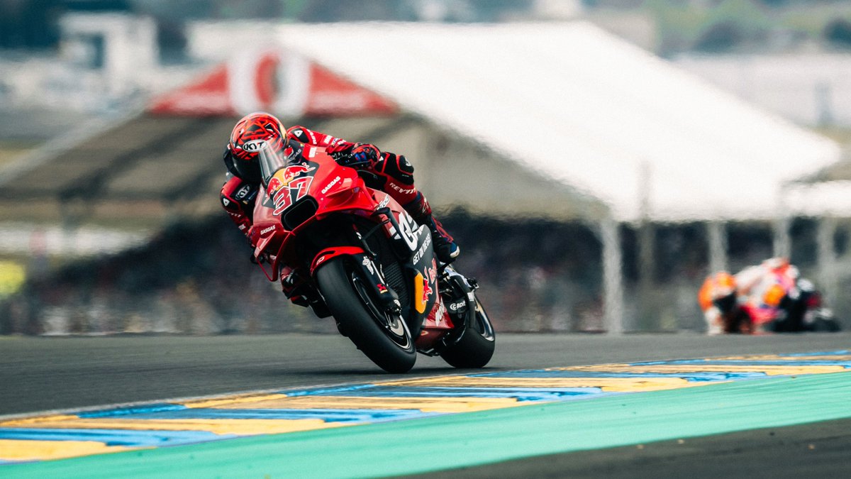 bgmotogp's tweet photo. .@Afernandez37 brings points to Red Bull GASGAS Tech3's home GP, Acosta crashes out after strong start - @Tech3Racing https://t.co/iUVj1mVm2x #MotoGP #AF37 #PA41 https://t.co/TB1SFuqQpy