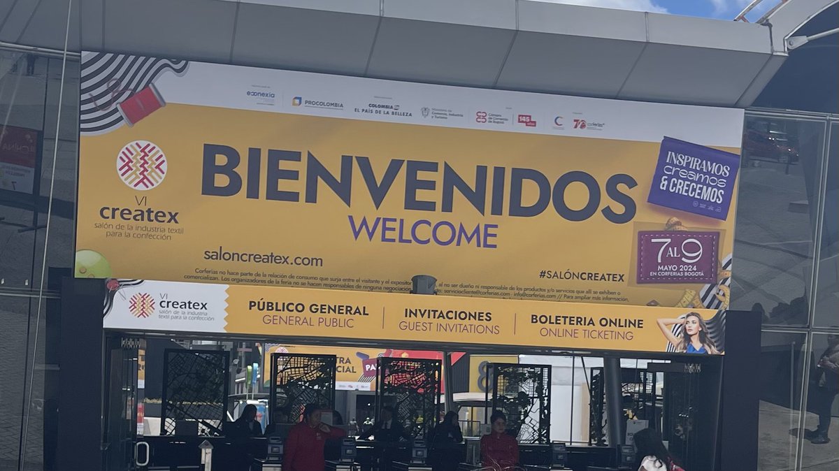 JanomeChile's tweet image. Visitamos #createx en @CorferiasBogota una muy nueva experiencia para nosotros y muy exitosa!!!