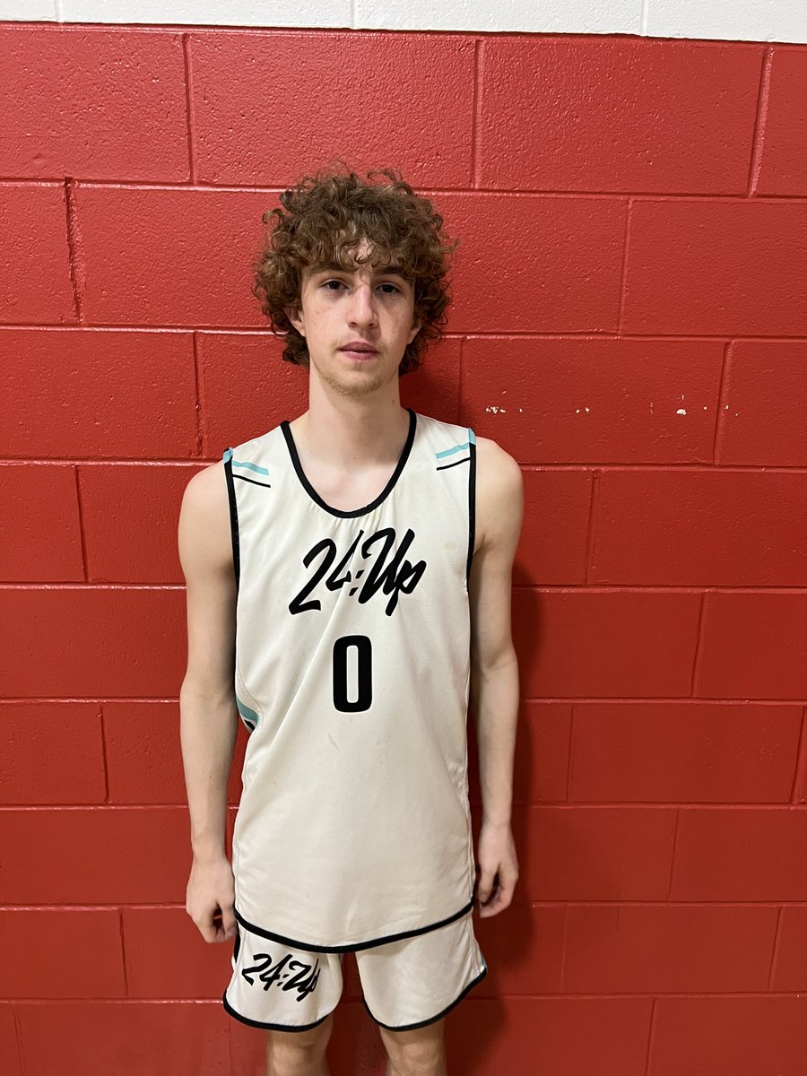 16u Burton win the Great Lakes Takeover championship with a 47-30 win against Evolution Basketball 🏆

<a href="/Luke_k14/">Luke</a> - 11 pts
<a href="/JoeyCarini2/">Joey Carini</a> - 8 pts
<a href="/SamHermann0/">Sam Hermann</a> - 8 pts

<a href="/Evo_Hoops/">Evolution Basketball</a> <a href="/ny2lasports/">NY2LA SPORTS</a> <a href="/PrepHoops_WI/">Prep Hoops Wisconsin</a> <a href="/MHS_Boys_/">Midwest Hoops Spotlight</a>