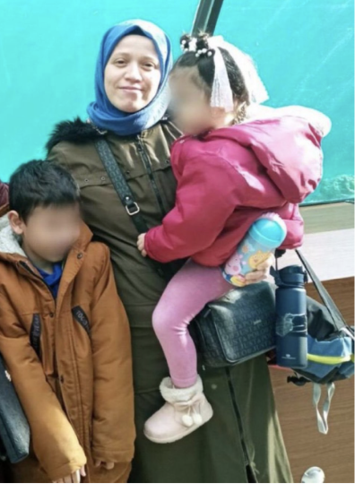 Güler Çetinkaya, purged teacher & mother of 2, has been unjustly detained since Feb. 26.Her husband has also been imprisoned for 4 years.Their children, 4 and 7, cry for their mother's return. We urgently call on authorities to end this grave injustice and reunite this family.