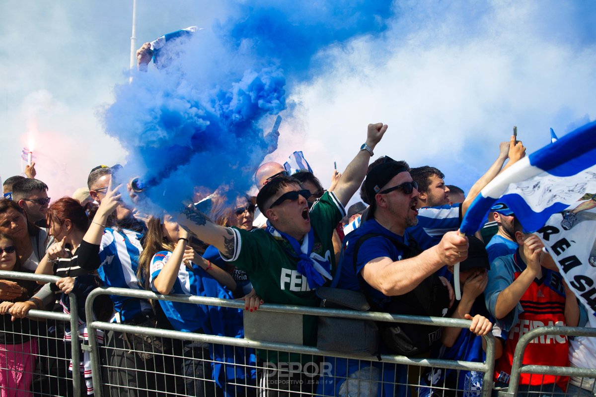 RCDeportivo's tweet photo. 📸💙🤍 https://t.co/SuZ1yjLHPG