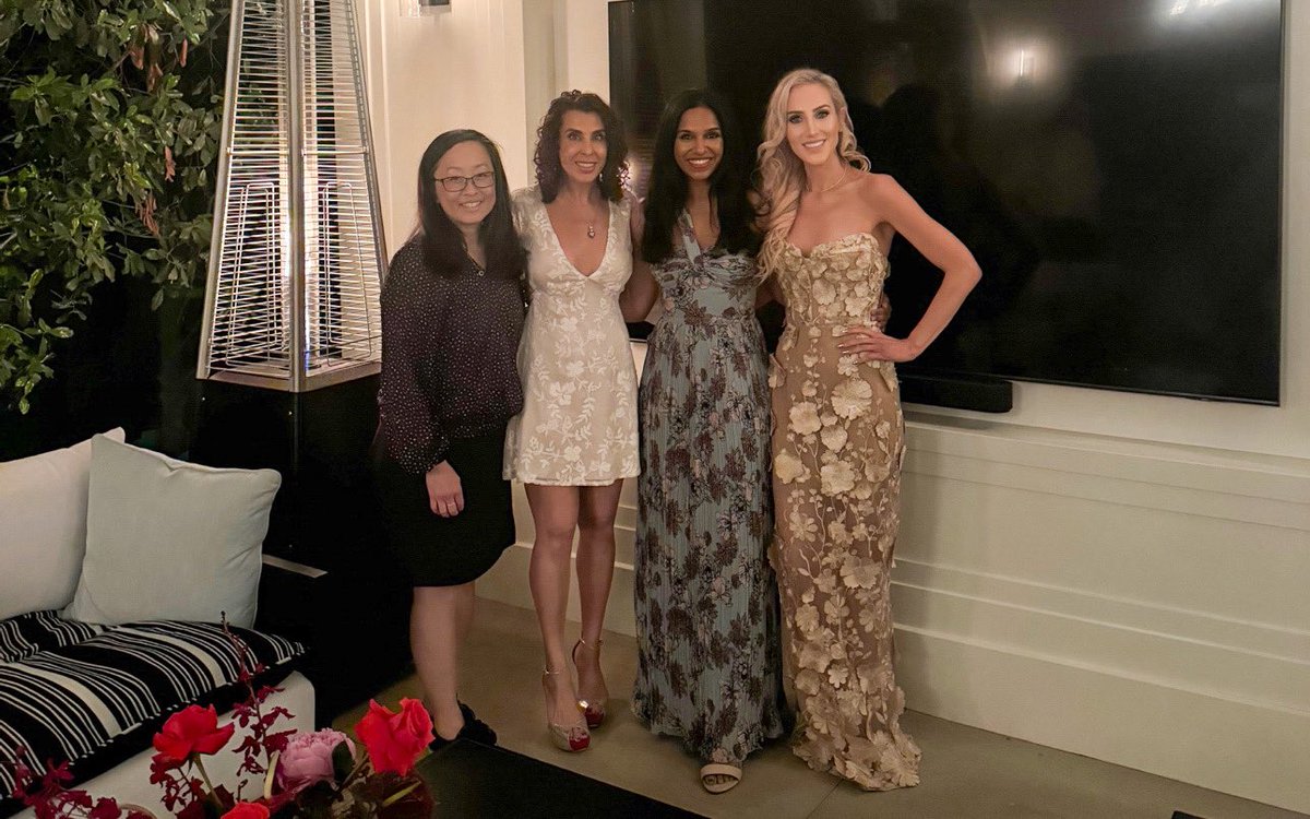 A beautiful night with my favorite women in cardiology celebrating my amazing friend @DrMarthaGulati !❤️ Happy Birthday Martha! I am so lucky to have so many incredible inspiring women as colleagues and friends ❤️ So proud to know and love every single one of you!