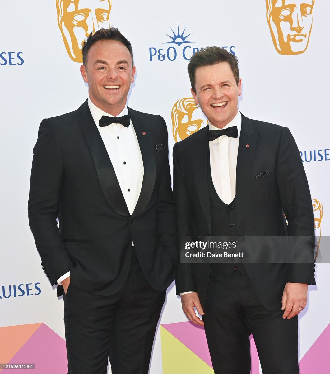 They both look SO handsome 😮‍💨😍

#BAFTATVAwards