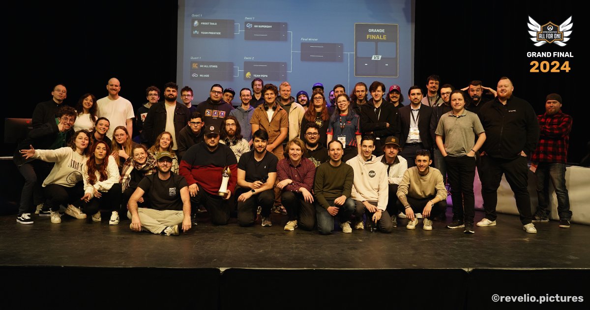 La saison 7 du Championnat de France #OAFO s'est clôturée il y a une semaine.. oui déjà.. 🥲

Aux noms de tous les bénévoles et acteurs de cet événement, nous vous remercions de tout cœur d'avoir fait vivre la scène <a href="/OverwatchFR/">Overwatch FR</a> 🔥

playallforone.com/about ✨