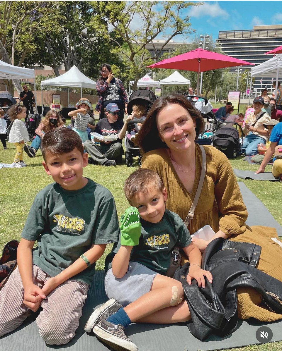 Wish all of the mothers and mother figures across LA a very happy Mother's Day. 🌼 [🤗 Photo memories from @GrandPark_LA Sunday Sessions.]