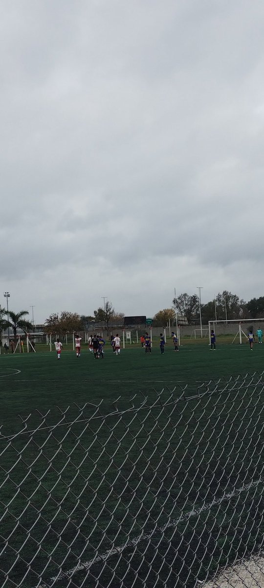 15'ST| Falta de Lorena Benitez y tiro libre para Huracán. #futbolfemenino #fecha9 #afa #TorneoApertura #DaleBoca🔵🟡🔵 #VamosGladiadoras⚔️ #Vamosglobo🎈