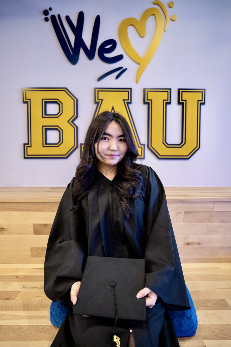 🎓 Only 5 days until BAU Graduation Ceremony 2024! 🌟 Our soon-to-be grads are already capturing memories at The Bay. Let’s take a sneak peek at these picturesque moments! 📸 #BAUGrad2024 #Countdown #GraduationVibes #DARETODREAM