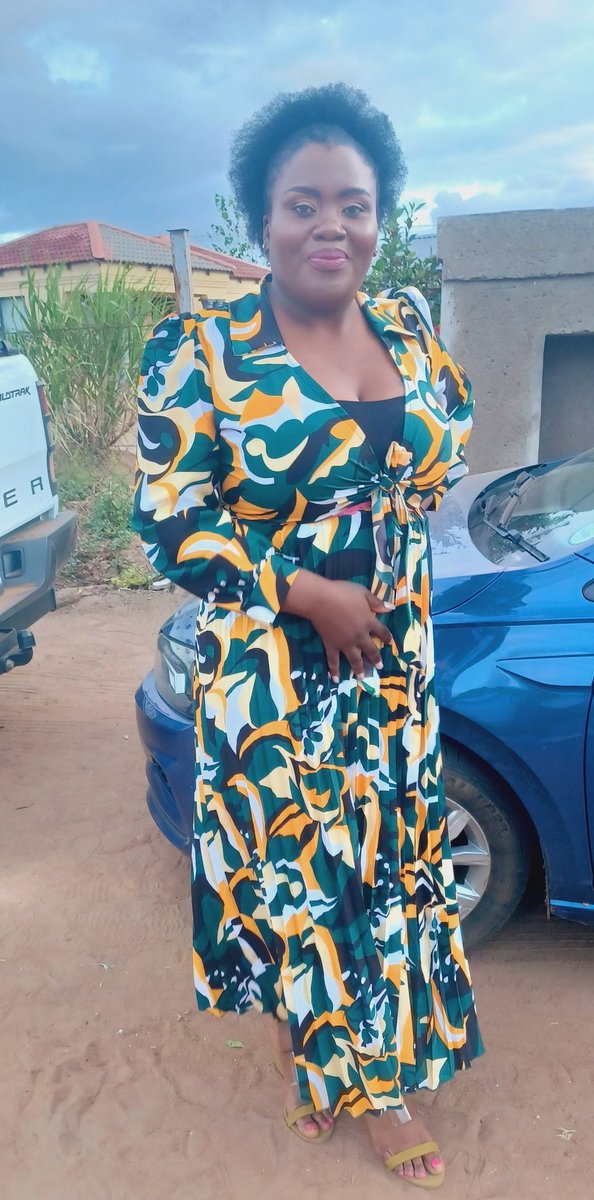 #umjolowithazola