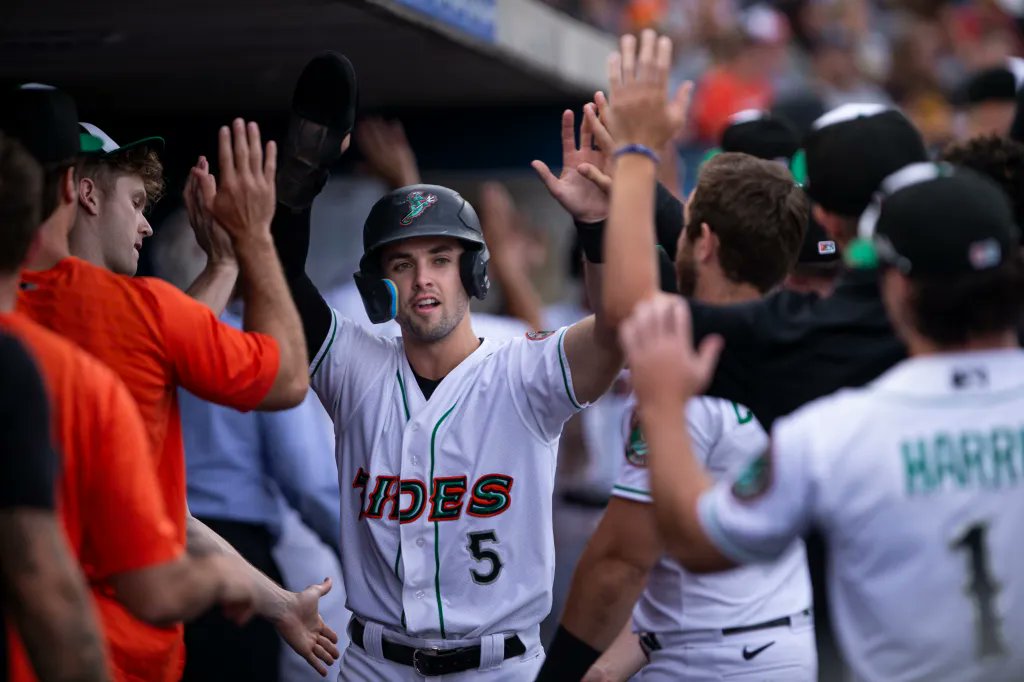 @TerrinVavra2 hasn't played in a AAA or MLB game in almost 11 months due to injury, but he returns to @NorfolkTides lineup today...and on his 27th birthday! The Tides end a 12-game road trip vs @memphisredbirds today at 2:05pm ET. Listen on @ESPNradio941 starting at 1:50pm.
