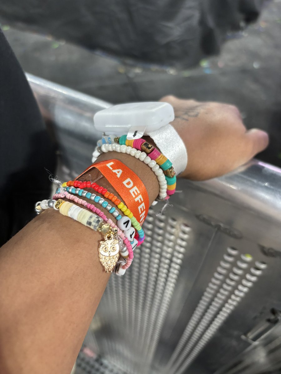 augustine 🌰 tweet media