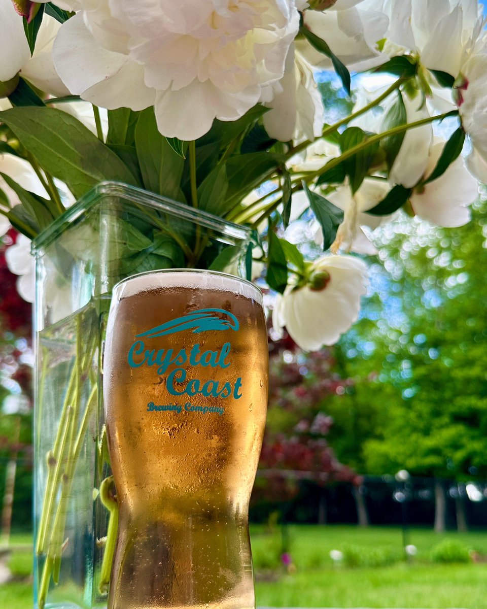 Happy Mother’s Day from all of us at Crystal Coast Brewing! 🌸