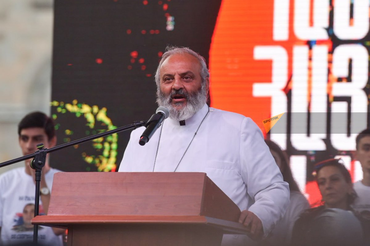 The first stage of impichment of Pashinyan is done, Arhbishop Bagrat says

'The 2 opposition factions and the independent deputy Ishkhan Zakharyan are ready to vote for impichment.  Now we need the signature of 18 deputies for the next step'
