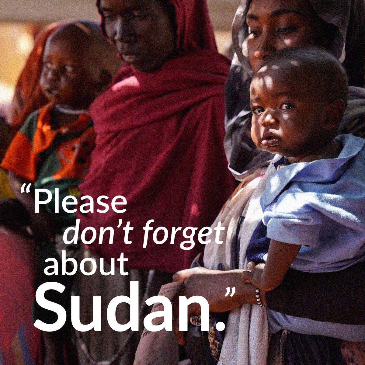 🔴 As the war rages on in #Sudan, the country continues to descend into one of the world’s worst humanitarian crises. The death toll is confirmed to be 15,000 people, but the real number is likely much higher. 💔 📷 Mohamed Zakaria | Reuters