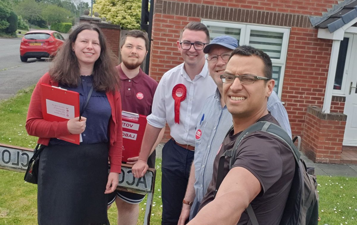 Great to be back out on the #LabourDoorstep with our Parliamentary Candidate for Crewe and Nantwich @connor_naismith. People are sick and tired of the tories ongoing corruption and incompetence. They’re tired of the lies and they’re ready for change with Connor