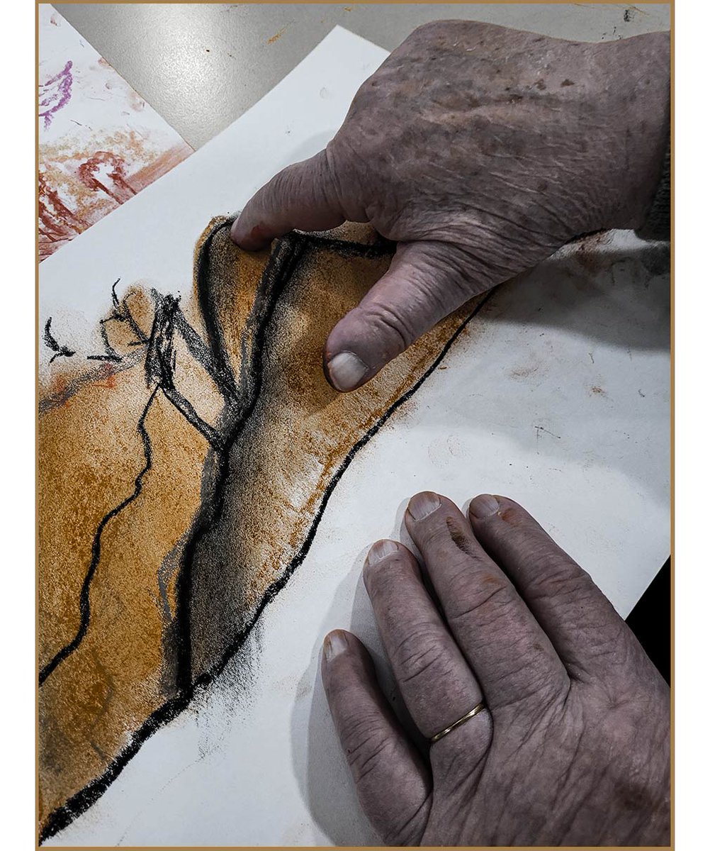 StefAlf357's tweet photo. ---> mise à jour du site https://t.co/BEft6GssSN
.
#ehpad #oldhands #oldpeople #humanity #arttherapie #therapyart #art #artist #oldness #findevie #pastelsec #pastelalhuile #ink #aquarelle #time #losttime #time #chronos #creutzwald #moselle #exploregrandest https://t.co/m7t7lPhO9R