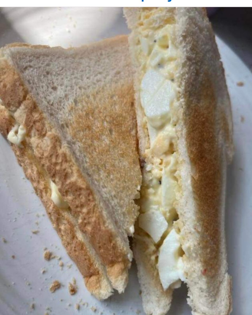 Simple but yummy egg mayo sandwich using both saved eggs🥚🥚 and bread 🍞😋
#slzfw21 #breakingdownbarriers #buildingcommunities 
#Coronationfoodproject