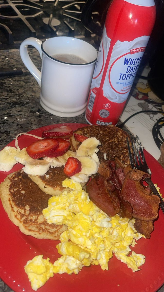 SueHappy3's tweet photo. First a little cardio! Then #protein filled breakfast.. #mothersday2024 #grandmasue #homeworkouts were I can be myself in my chubby little imperfect self.. 

Please no one come on this app to lie! “You look good” I’ve seen what you’ve liked and shared! 🤣🤷🏻‍♀️💅 

#rawpost https://t.co/KQzQFGO47v