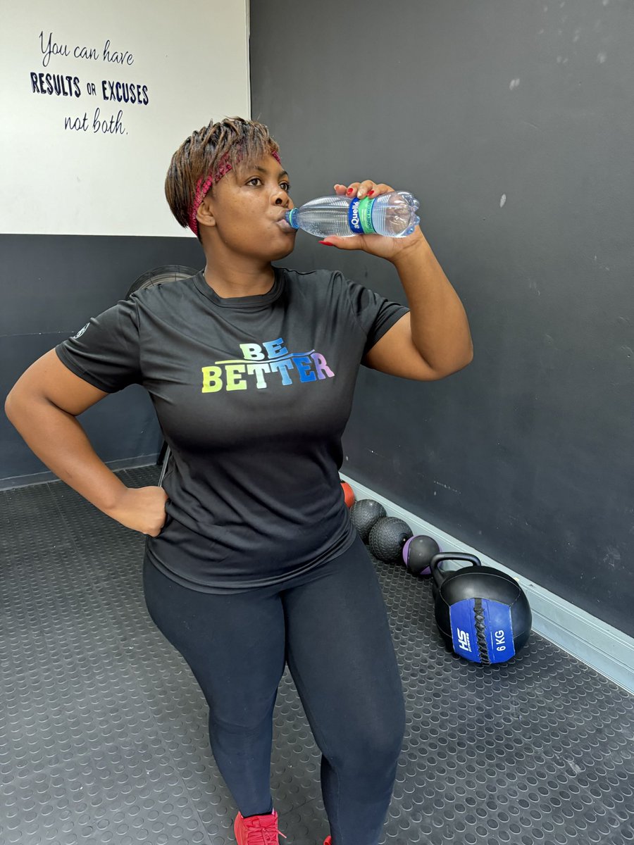 Get yourself the limited edition 

BE BETTER ‼️

T-shirt from #AvsGear. 
.
BE BETTER EVERYDAY 🫵🏽

BE A BETTER VERSION OF YOURSELF 
.
#BeBetter #Believe ##EverydayWear #DontMissOut #ShopNow #WhatIsYourSize  #2024willBeBetter #Avsfitness #TEAMAVS