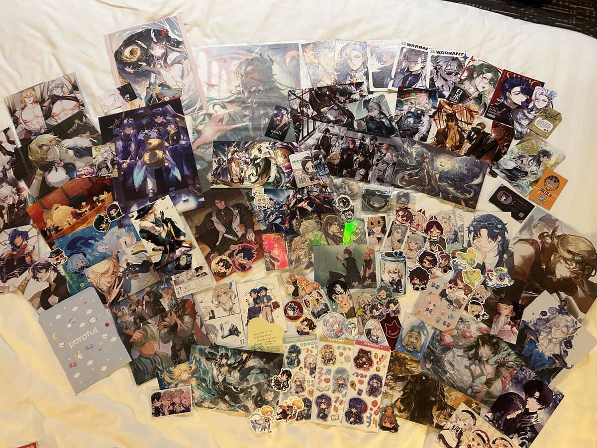 DOUJIMA DONEEEE🫶🏻💕 TYSM everyone for visiting !! I get to meet so many moots irl🥹 it was AMAZINGGGG<33 EVERYONE IS SO SWEET IM GONNA COMBUST look at my HUUGE haul AHHH i get so much stuffs from moots & art idols I’ve admired since YEARS ago.. im in heaven😭😭😭