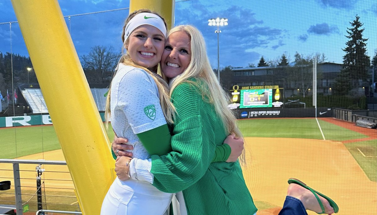 Oregon Softball (@OregonSB) on Twitter photo 2024-05-12 17:19:26