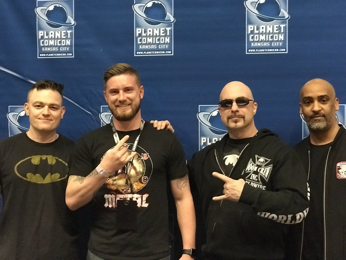 It was a pleasure having @Ssnyder1835 on the OBP this past week for a conversation — but, it wasn’t the first time we’ve met! First time was at Planet Comic Con back in 2017 for a Dark Nights: Metal panel & then SDCC in 2023 at the @DarkHorseComics booth 🤘
