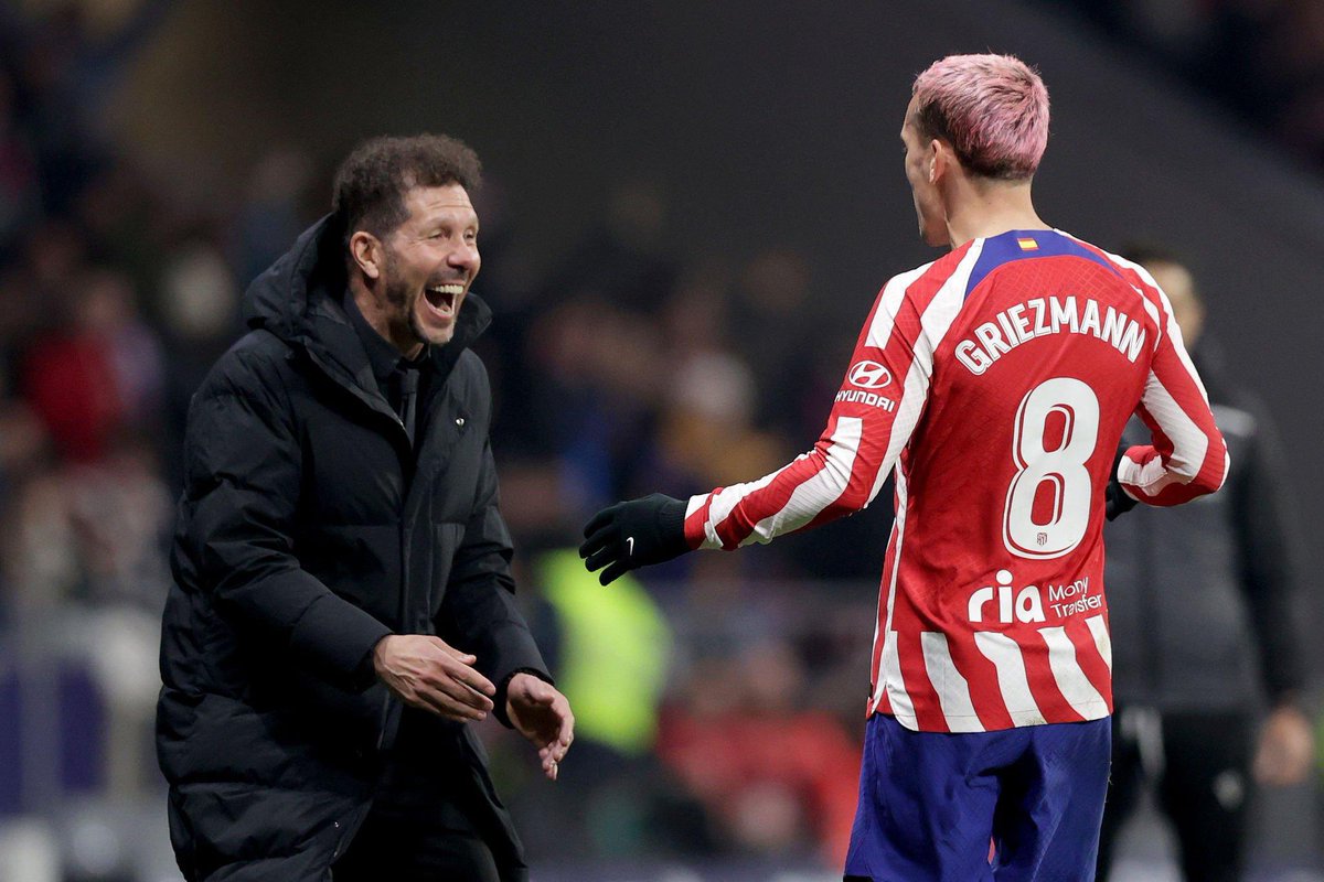 🇦🇷🗣️ Diego Simeone: “Antoine Griezmann is the most important player we have, and if he played the whole season at the level he played until April, it’s very difficult. Everyone goes through moments and coexists with other lower moments. He has spoiled us so much by doing so well…