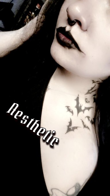 I'm back from the dead #gothgoddess $end #goth #nsfw https://t.co/vkAosdto0Q<a href="/tag/gothgoddess"class="tags">#gothgoddess</a><a href="/tag/goth"class="tags">#goth</a><a href="/tag/nsfw"class="tags"><span>#nsfw</span></a>