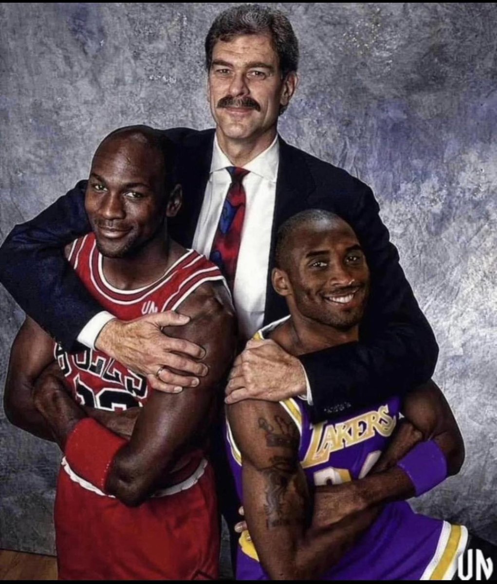 Phil Jackson coached the Top 2 players in NBA history

#Bulls Michael Jordan & #Lakers Kobe Bryant