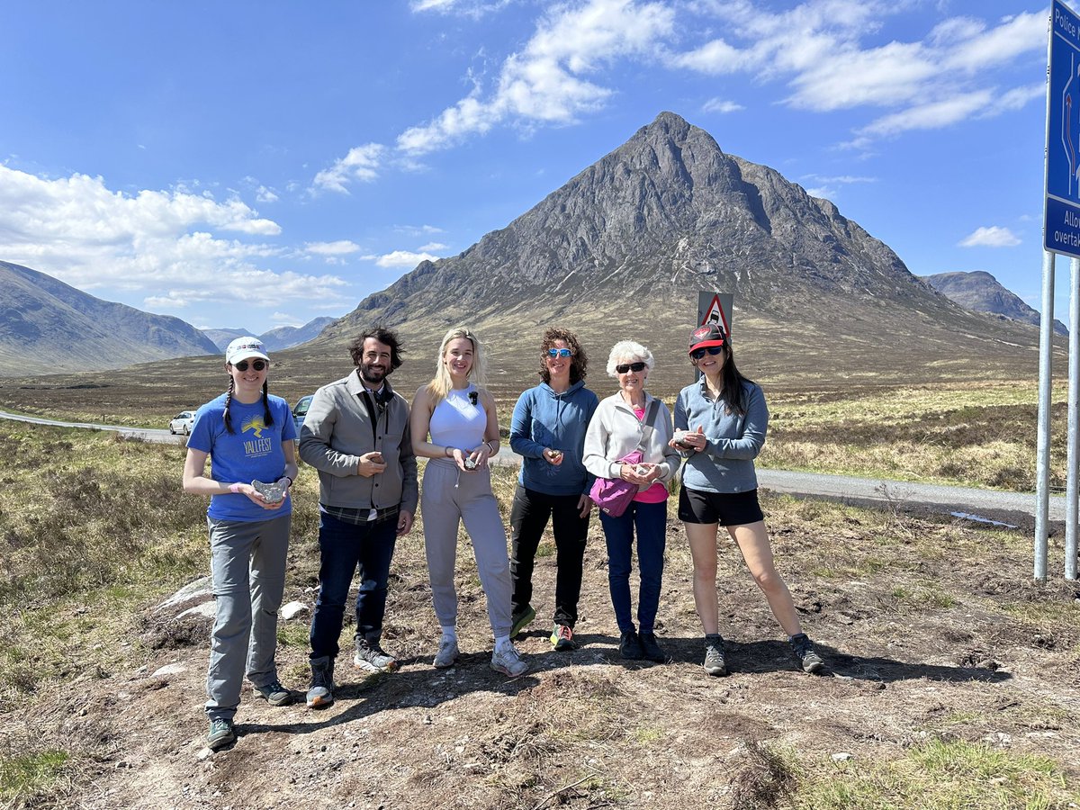 scotgeologist's tweet image. What a wonderful geology trip yesterday looking at the geology around Loch Lomond, Glencoe, Ballachullish, Oban and Easdale. If you’d like to spend the day with me then check out my bio